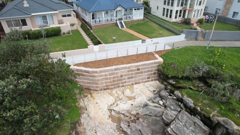 Image shows Cronulla seawall constructed by Convil Group